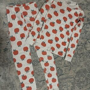 Hanna Andersson Kids Pajama Set - Cream and Orange pumpkin size 10